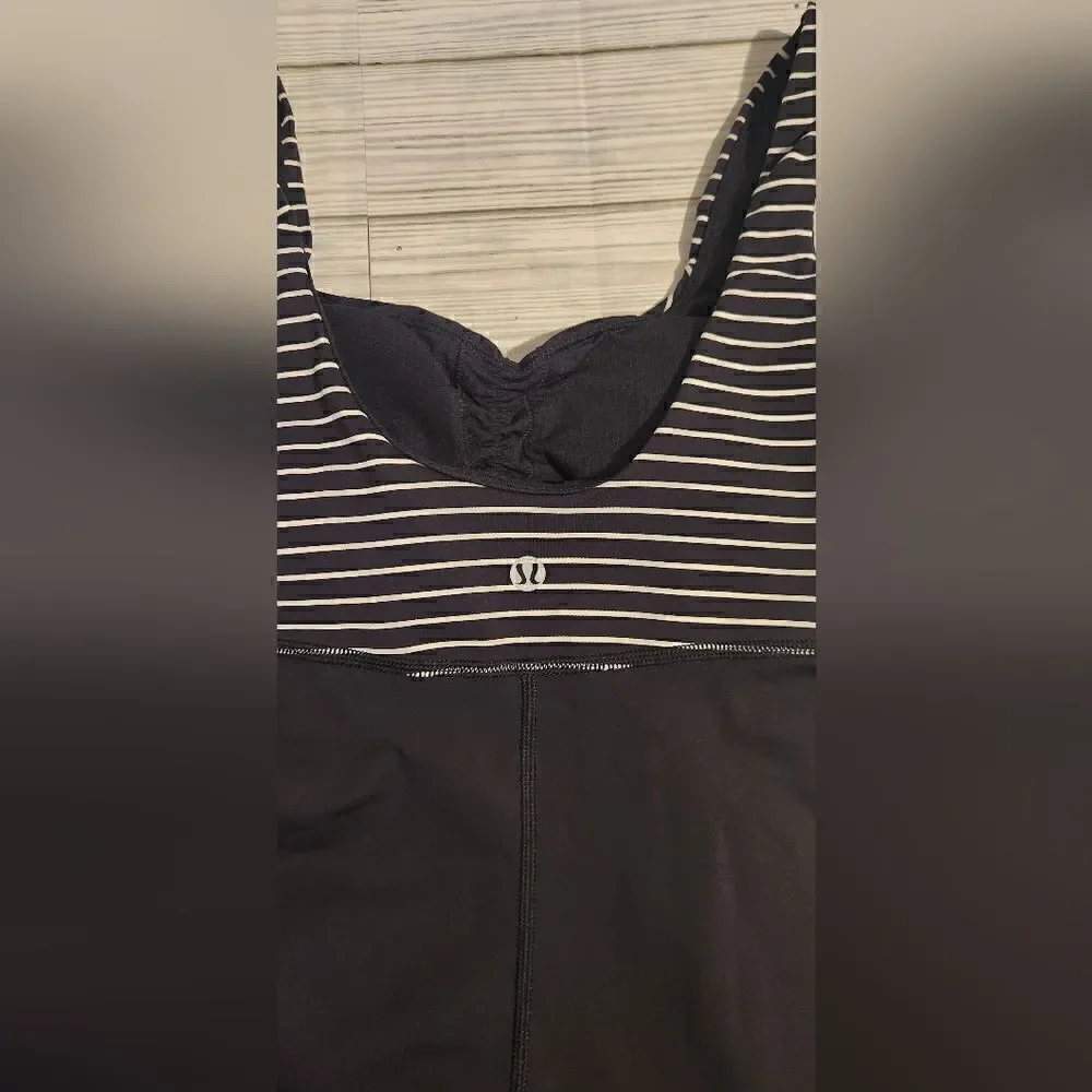 Lululemon Athletica Aria II Black and White Striped Tank Top Size 2